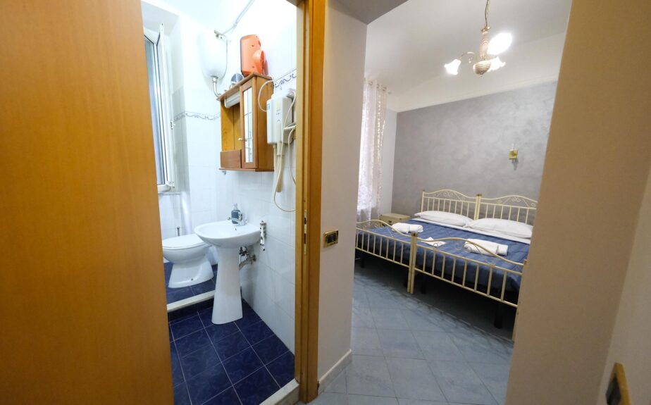 gialel-andromeda-camera-matrimoniale-bagno-privato-009