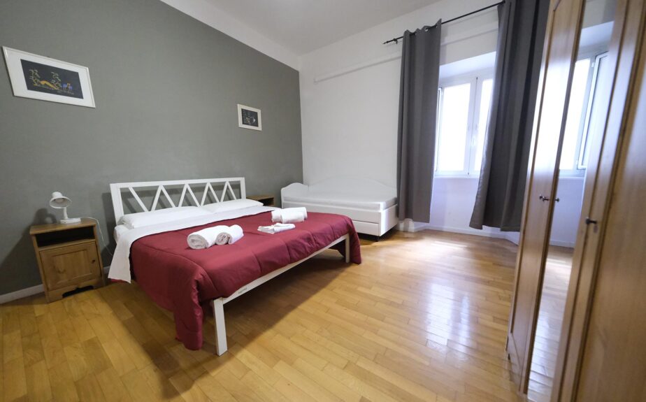 gialel-camera-quadrupla-con-bagno-privato-002