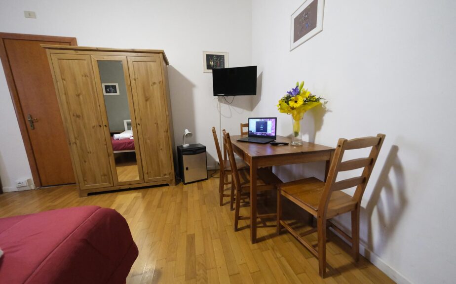 gialel-camera-quadrupla-con-bagno-privato-009