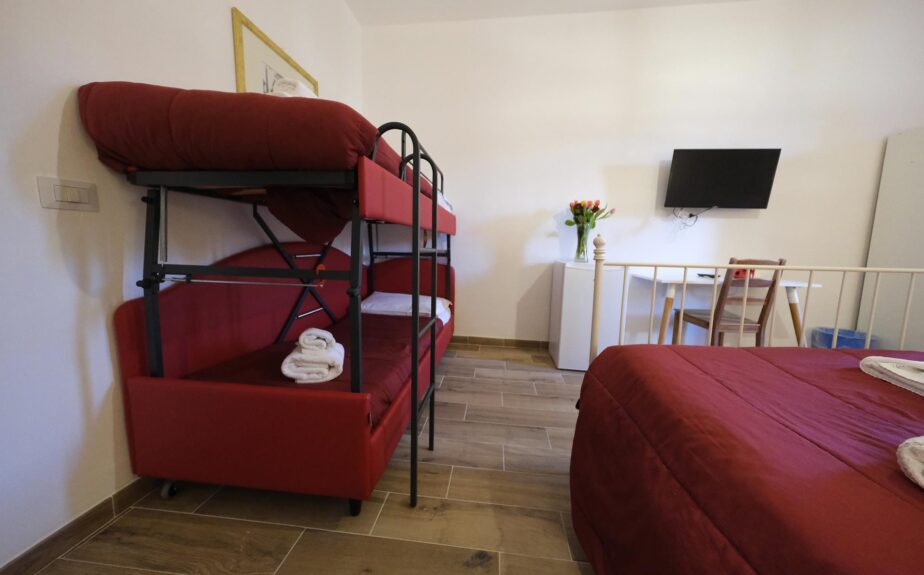 gialel-camera-tripla-con-bagno-in-comune-006
