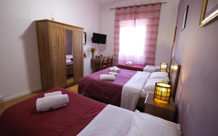 gialel-camera-quadrupla-con-bagno-privato-esterno-004