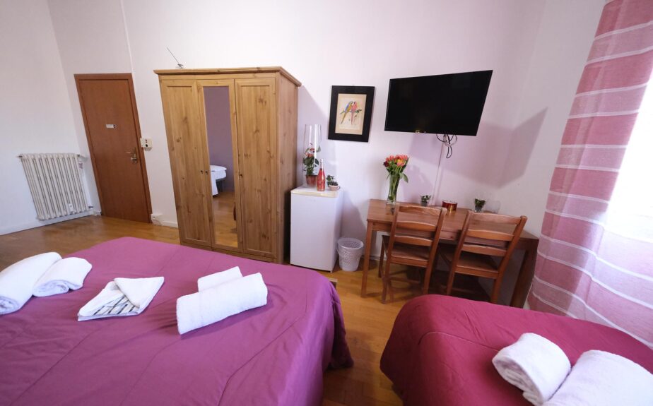 gialel-camera-quadrupla-con-bagno-privato-esterno-006